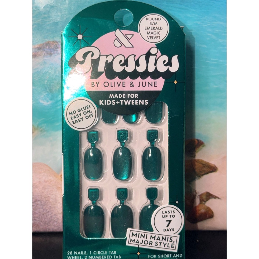 Olive & June Pressies Emerald Magic Velvet Round S/M Press On Nails 28ct New